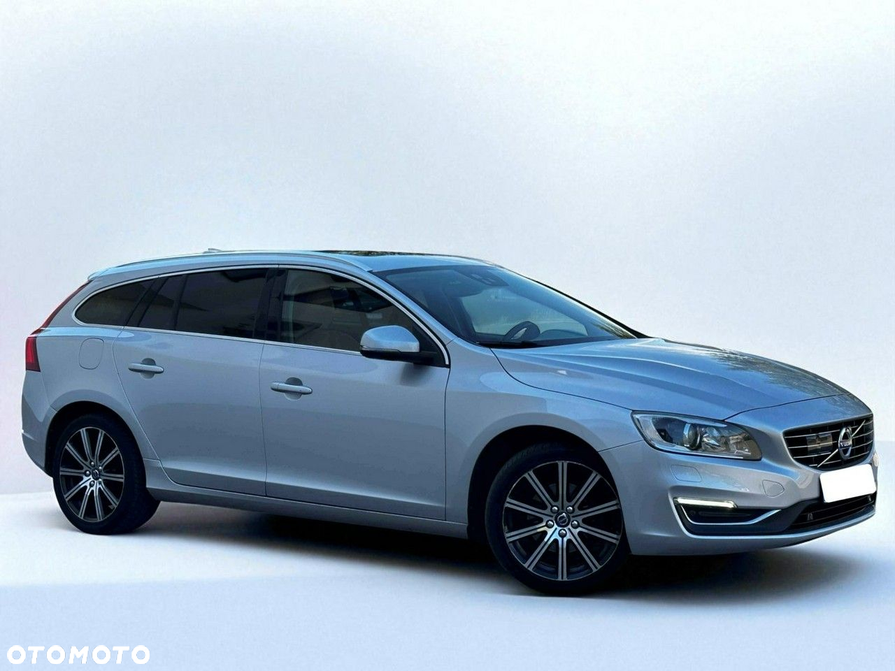 Volvo V60 D4 Geartronic Summum - 4