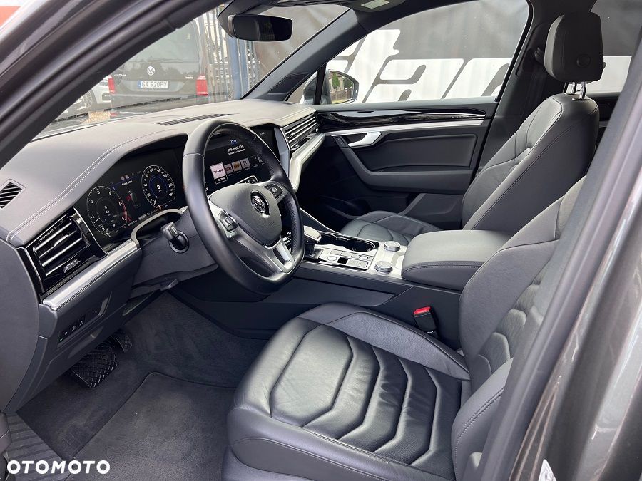 Volkswagen Touareg 3.0 V6 TDI 4Motion DPF Automatik R-Line - 16