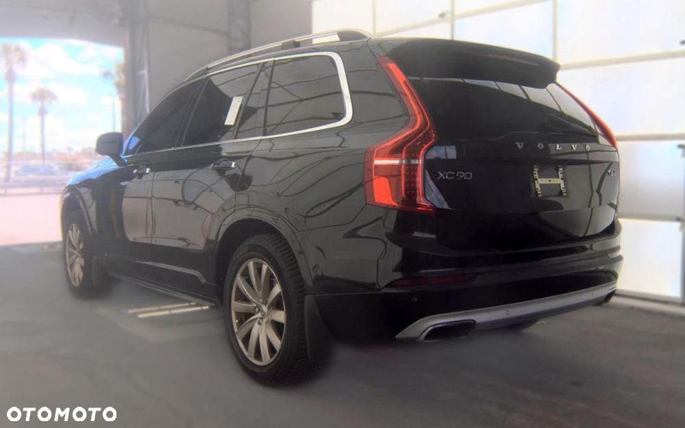 Volvo XC 90 - 6