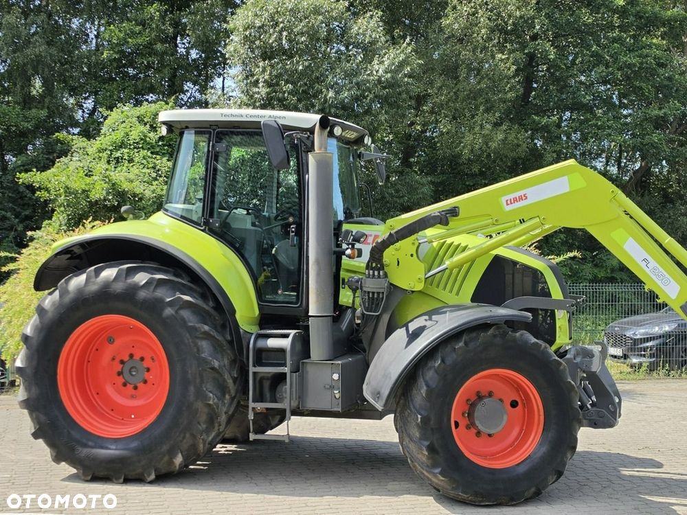 Claas AXION 810 CMATIC - 4