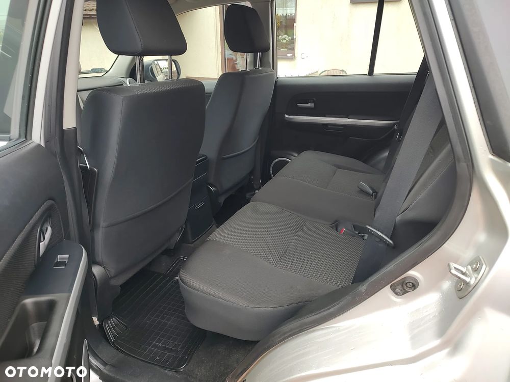 Suzuki Grand Vitara 1.9 DDiS Elegance EU5 - 10