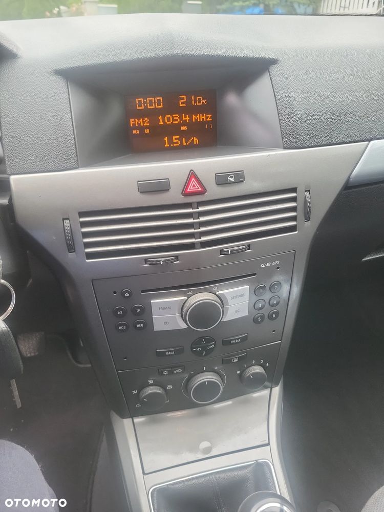 Opel Astra 1.6 Enjoy - 36