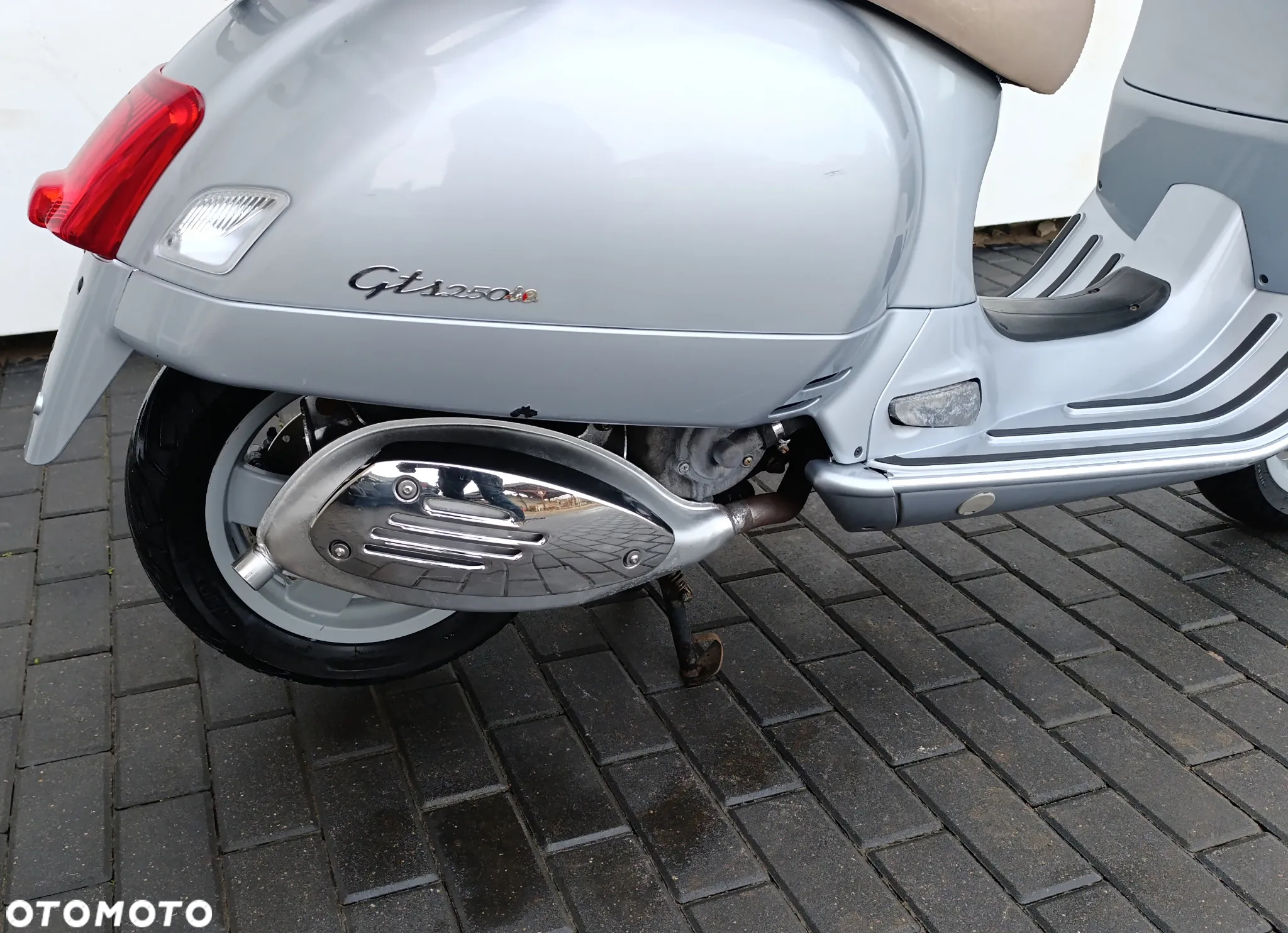 Piaggio Vespa - 21