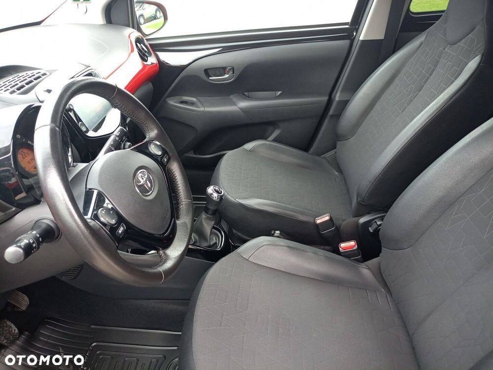 Toyota Aygo - 12