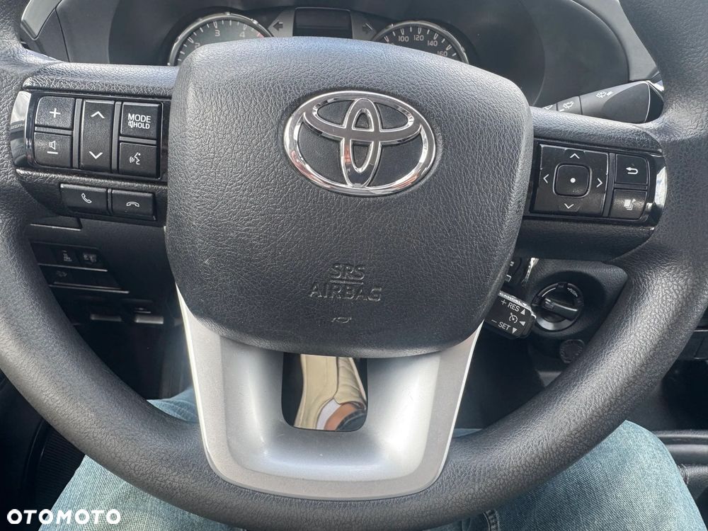 Toyota Hilux 2.4 D-4D Double Cab DL 4x4 - 12
