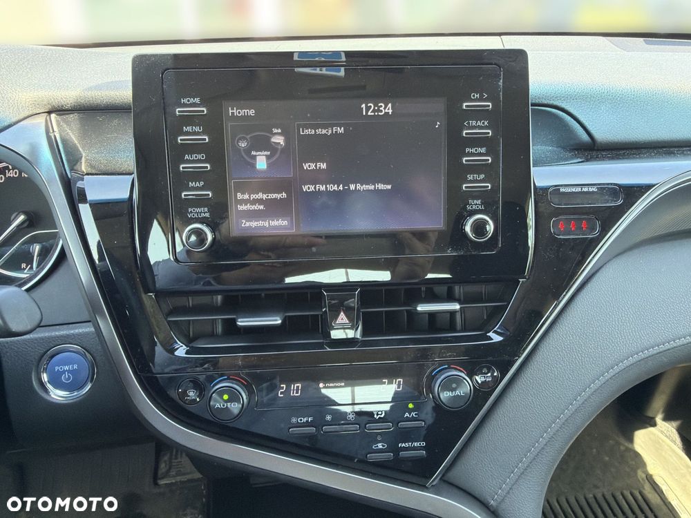 Toyota Camry 2.5 Hybrid Comfort CVT - 18