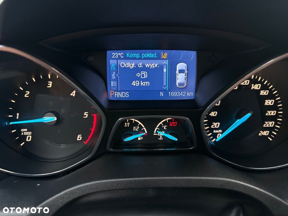 Ford Kuga 2.0 TDCi 4x4 Titanium - 21