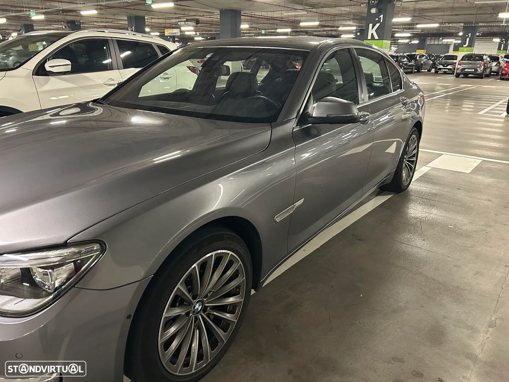 BMW 740 d - 8