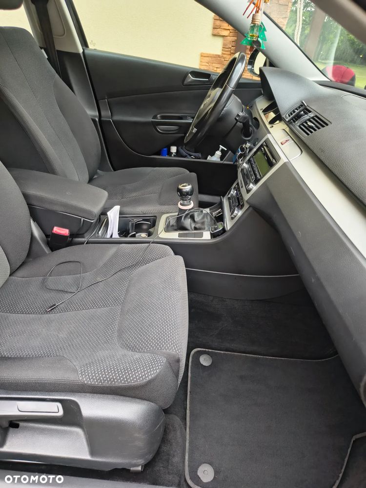 Volkswagen Passat Variant 2.0 TDI Comfortline - 16