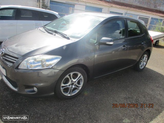 Toyota Auris 1.33 VVT-i ACtive - 2