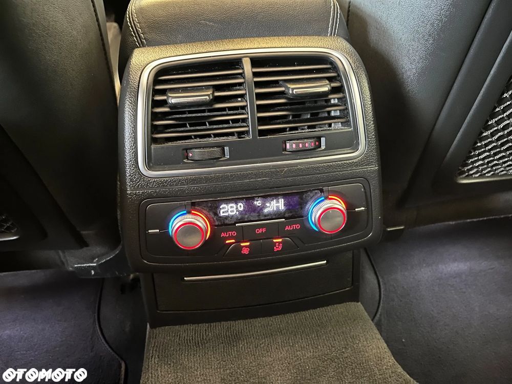 Audi A6 Avant 2.0 TDI Ultra DPF S tronic - 18