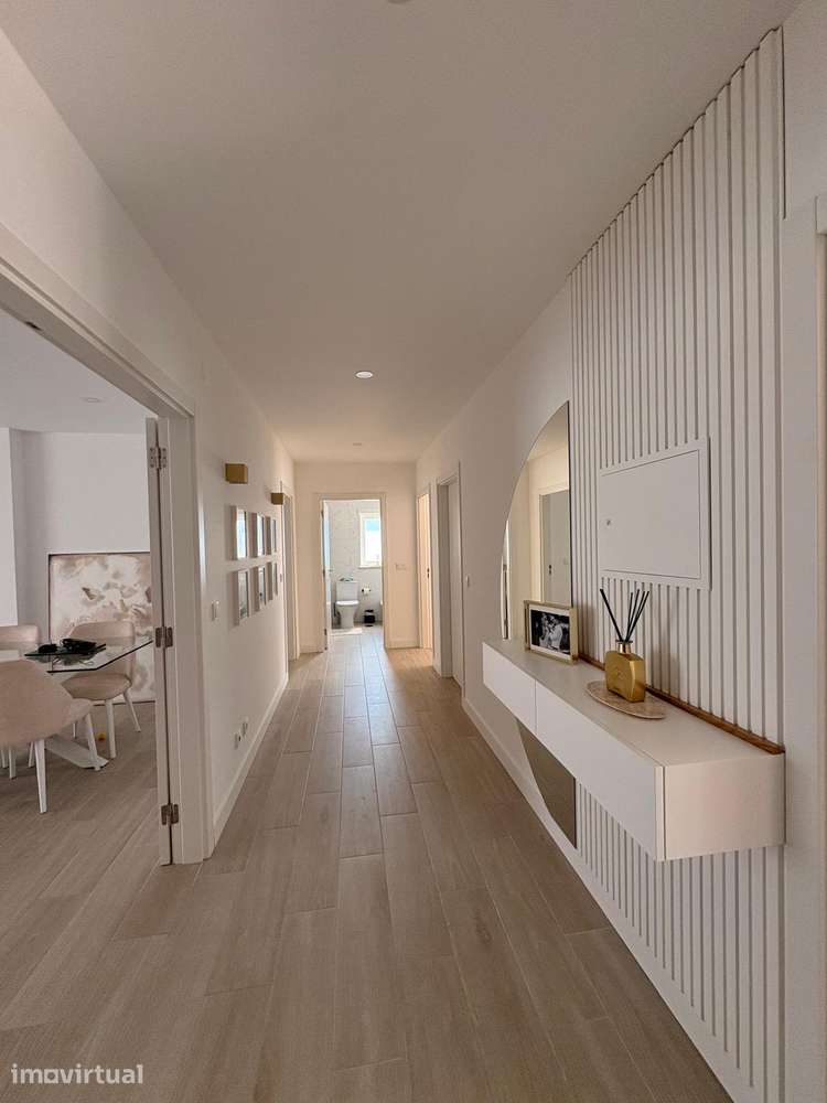 VENDE-SE APARTAMENTO T3 MODERNO E COM BOA EXPOSIÇÃO SOLAR - Grande imagem: 3/11