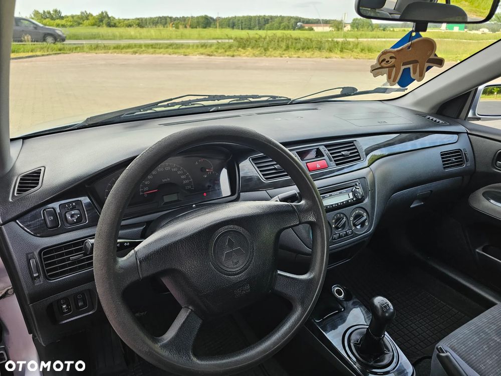 Mitsubishi Lancer 1.6 Comfort - 18