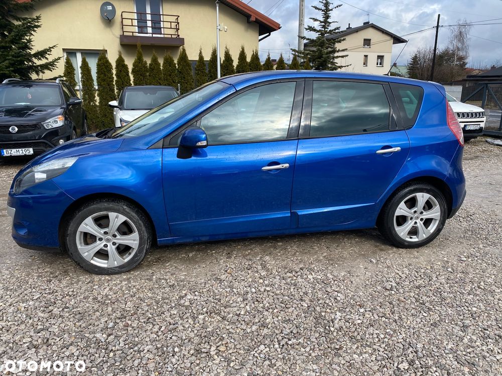Renault Scenic 1.6 16V 110 Dynamique - 15