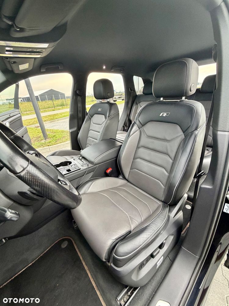 Volkswagen Touareg 3.0 V6 TDI SCR 4Mot R-Line - 12