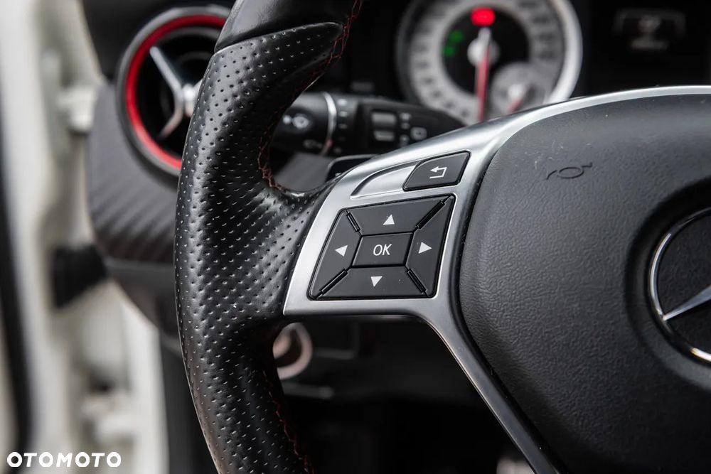 Mercedes-Benz Klasa A 250 Sport - 24