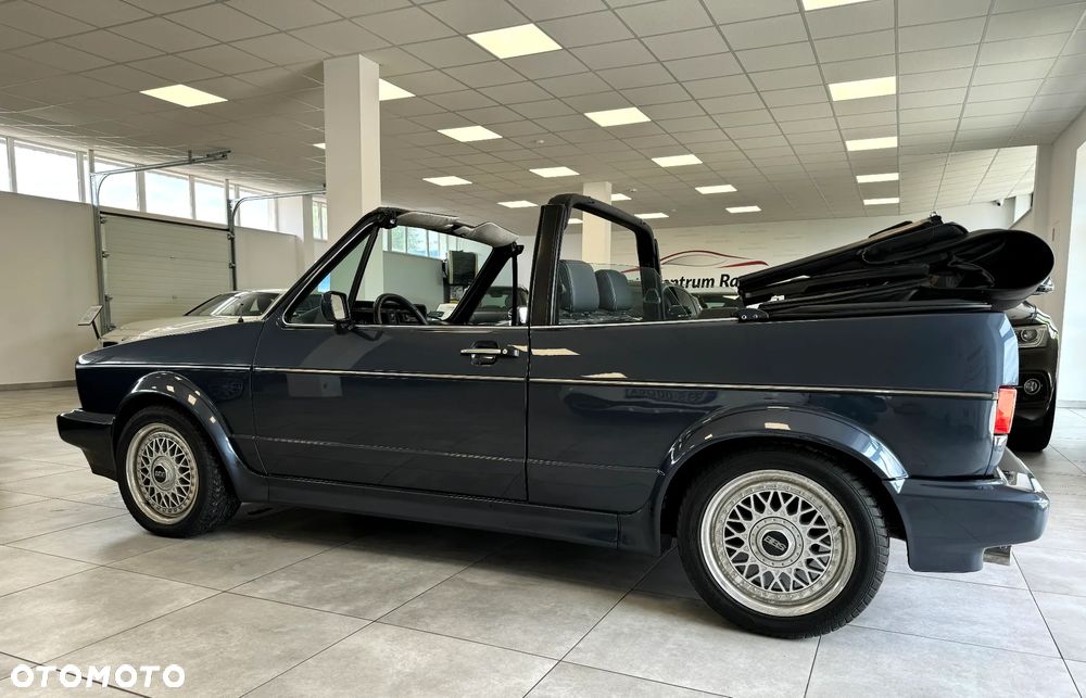 Volkswagen Golf - 10