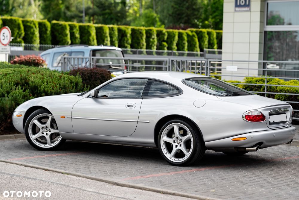 Jaguar XK8 - 14