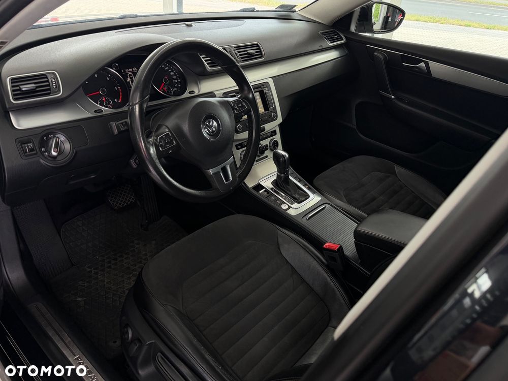 Volkswagen Passat - 9