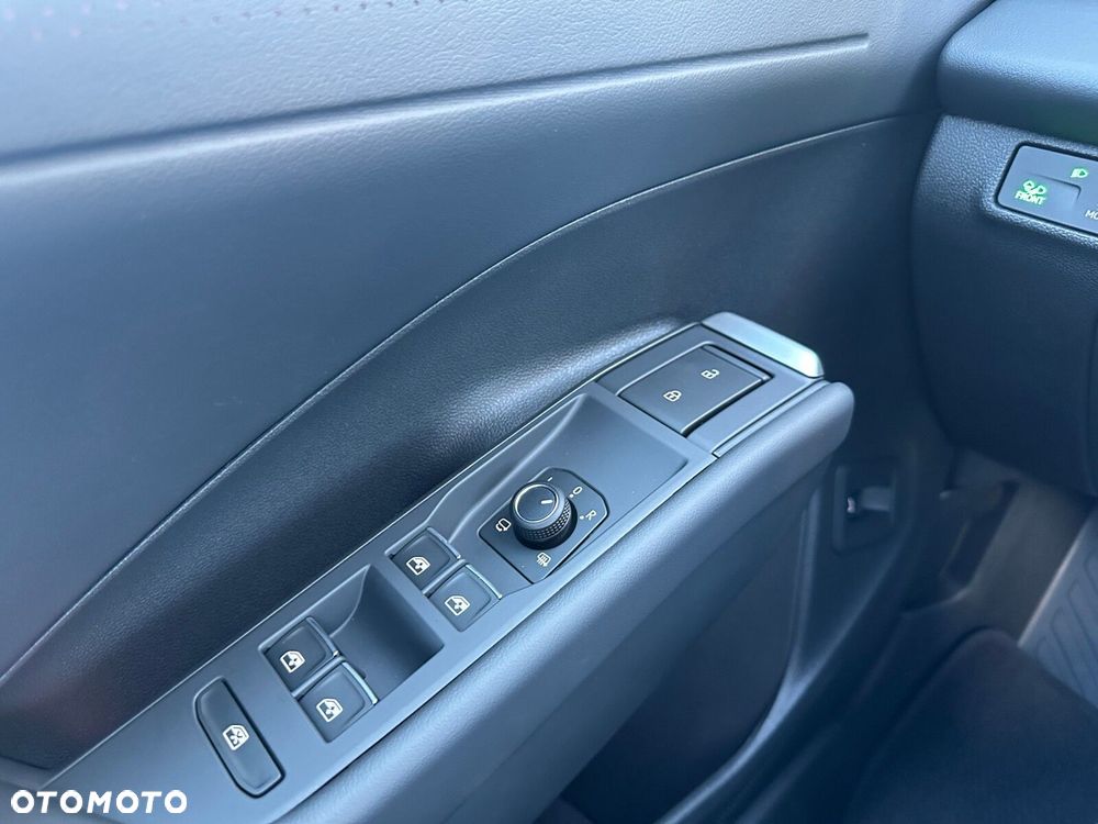 Volkswagen T-Roc - 26