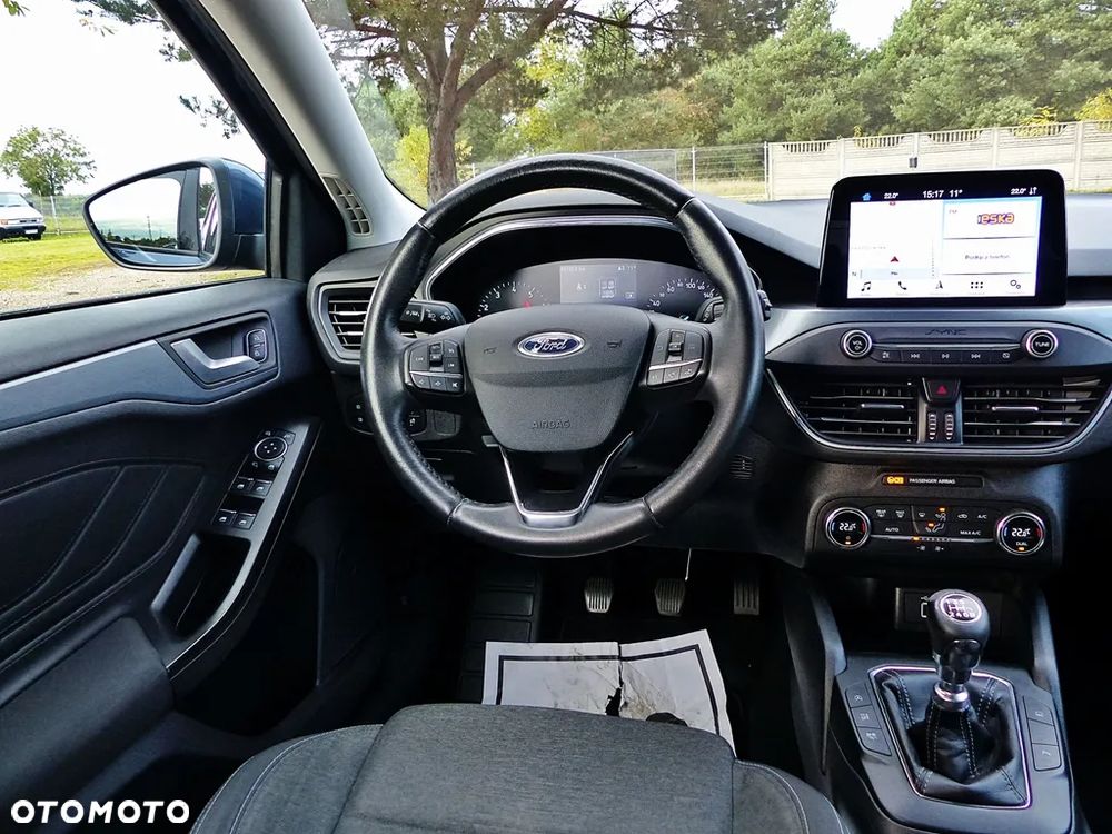 Ford Focus 1.0 EcoBoost Active - 35
