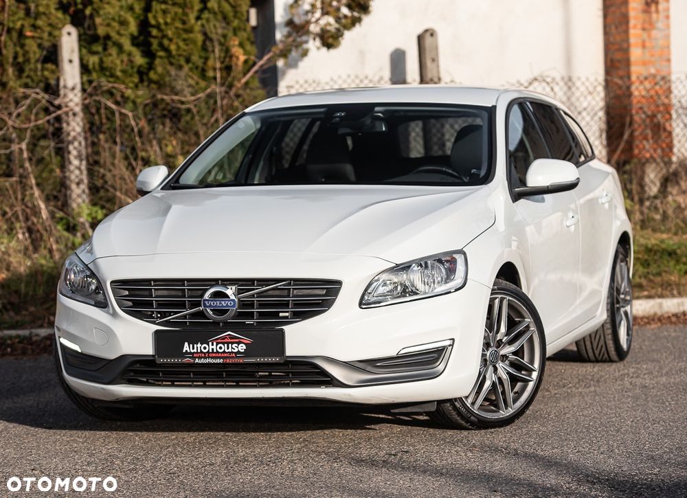Volvo V60 D4 Geartronic Summum - 4