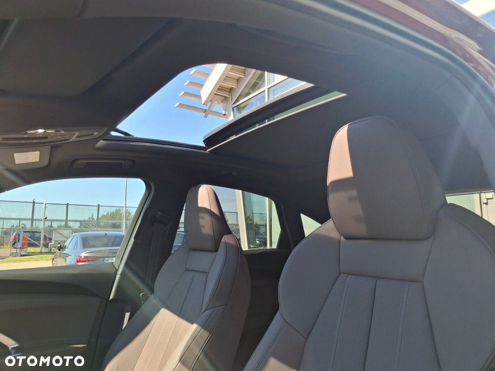 Audi Q5 Sportback - 25