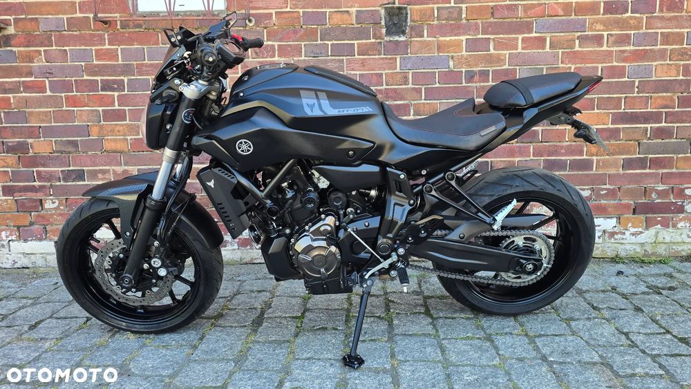 Yamaha MT - 2