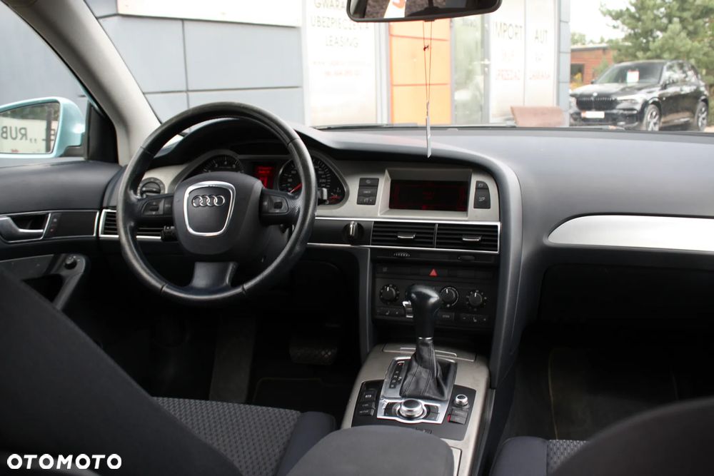 Audi A6 Avant - 25
