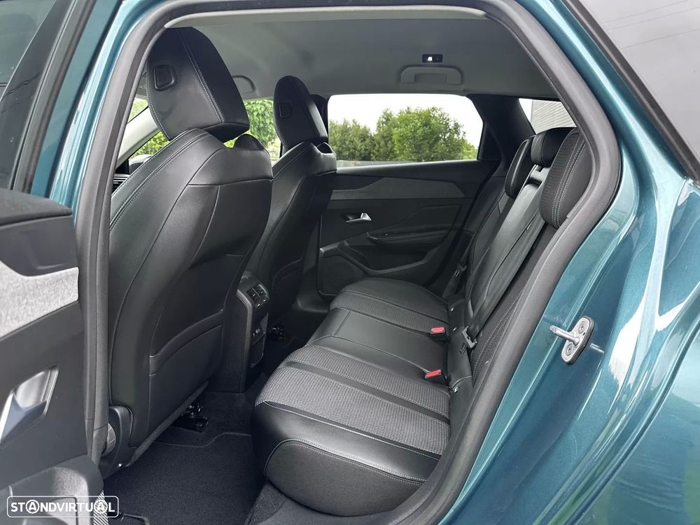 Peugeot 308 SW 1.2 PureTech Allure Pack EAT8 - 47