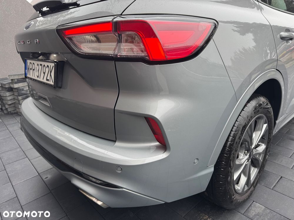 Ford Kuga 1.5 EcoBoost FWD ST-Line - 32