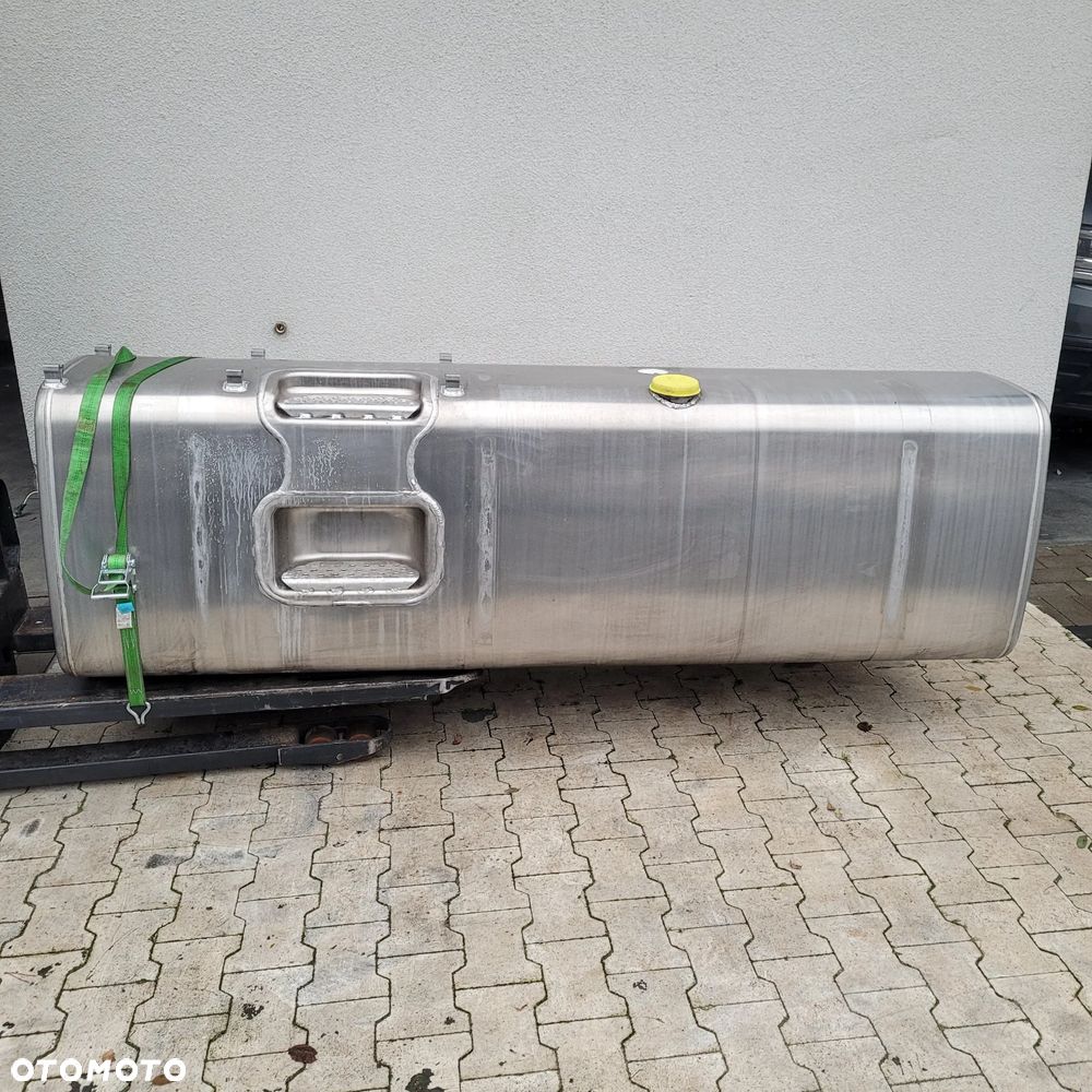 ZBIORNIK PALIWA VOLVO FH4  RENAULT  OM 21442020 225X70X70CM 900L - 1