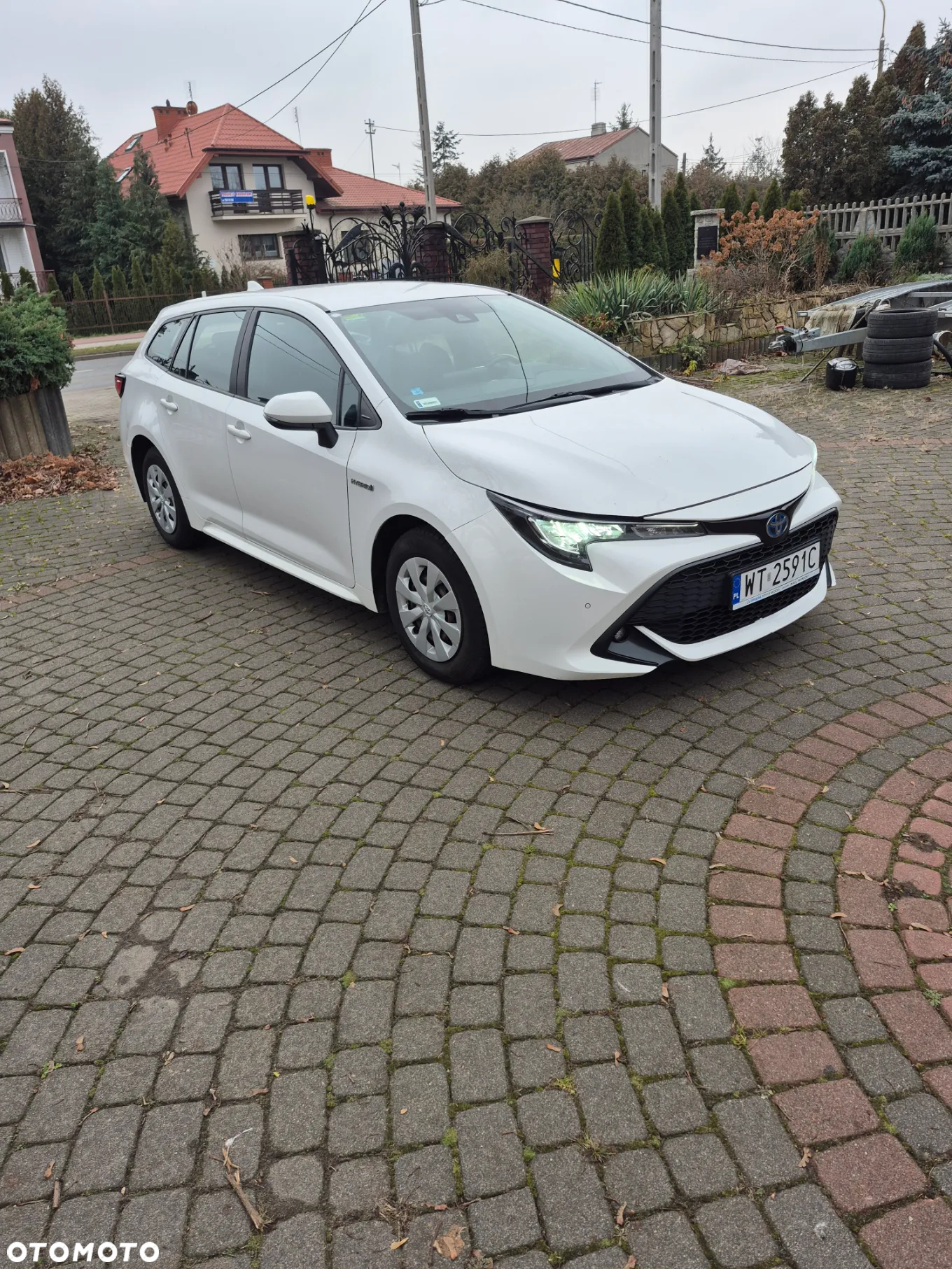 Toyota Corolla 1.8 Hybrid Comfort - 10