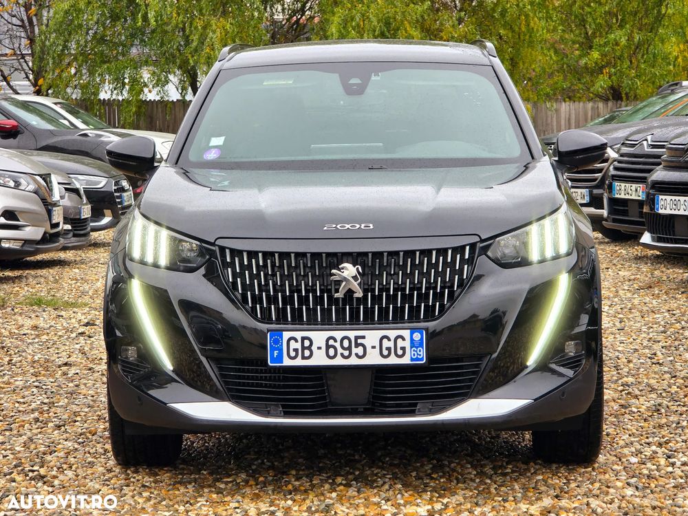Peugeot 2008 PureTech 155 EAT8 GT Pack - 3
