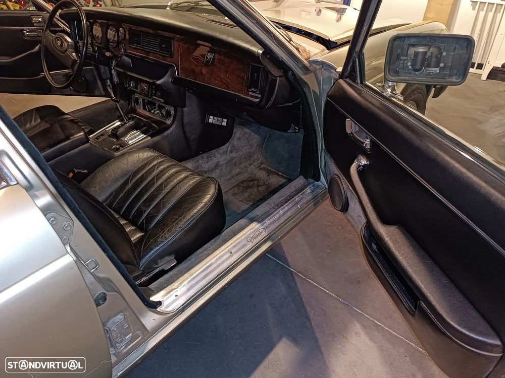 Daimler Sovereign - 19