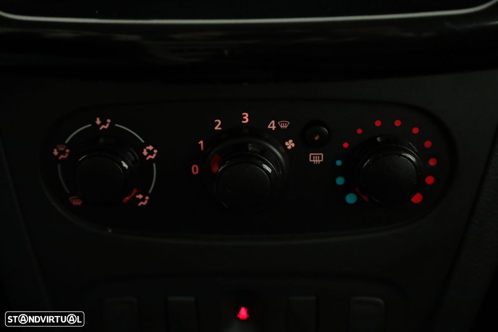 Dacia Sandero 1.0 SCe Pack - 11