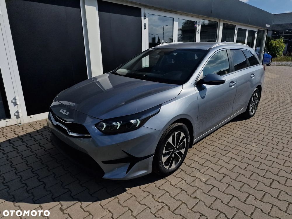 Kia Ceed 1.5 T-GDI Tribute DCT