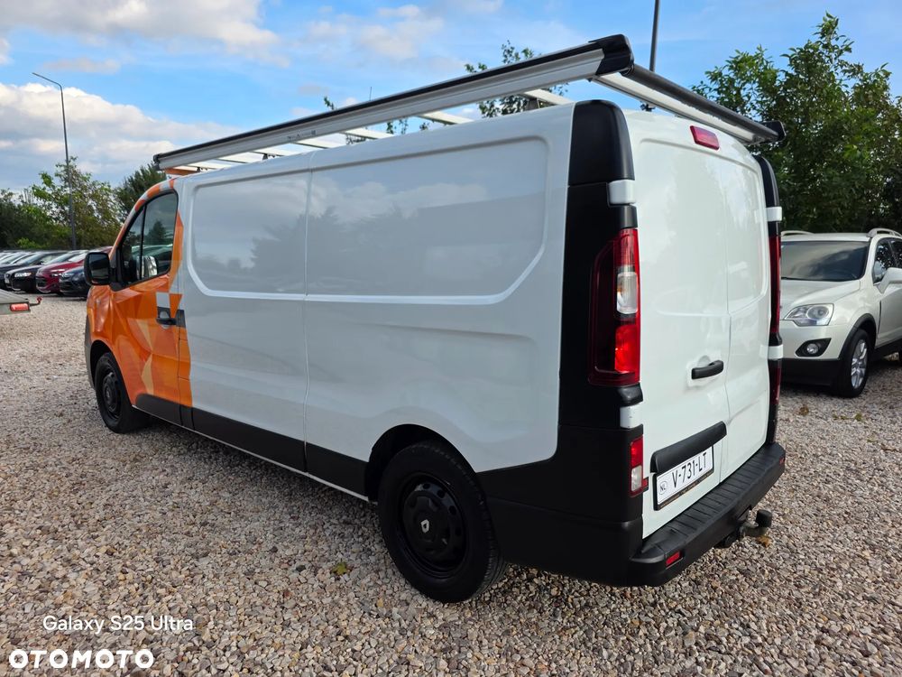 Renault Trafic - 16