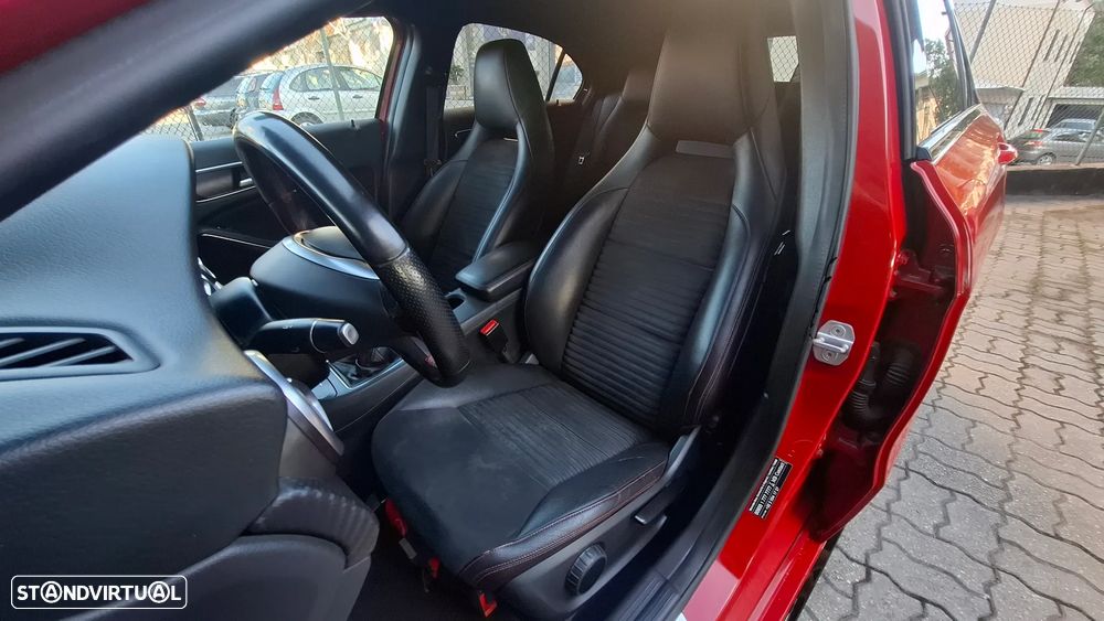 Mercedes-Benz A 180 CDI AMG Line - 23