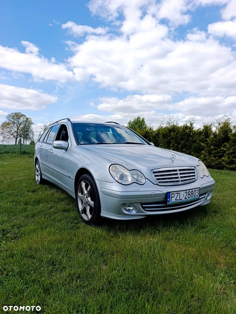 Mercedes-Benz Klasa C 180 Kompressor Classic Sport Edition - 1