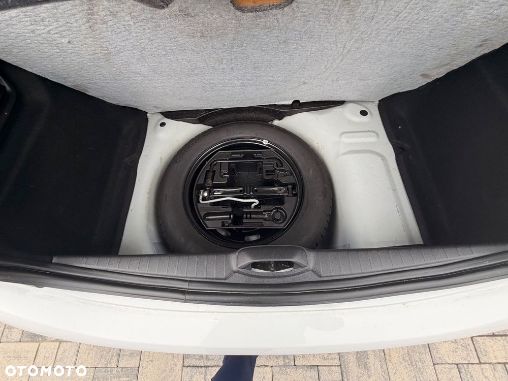 Peugeot 208 1.2 PureTech Active - 17