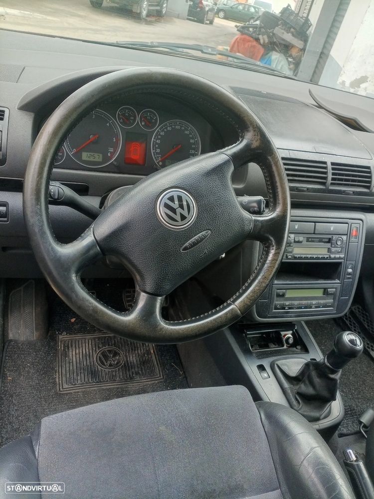 VW Sharan 1.9 TDi Highline AC+TA - 3
