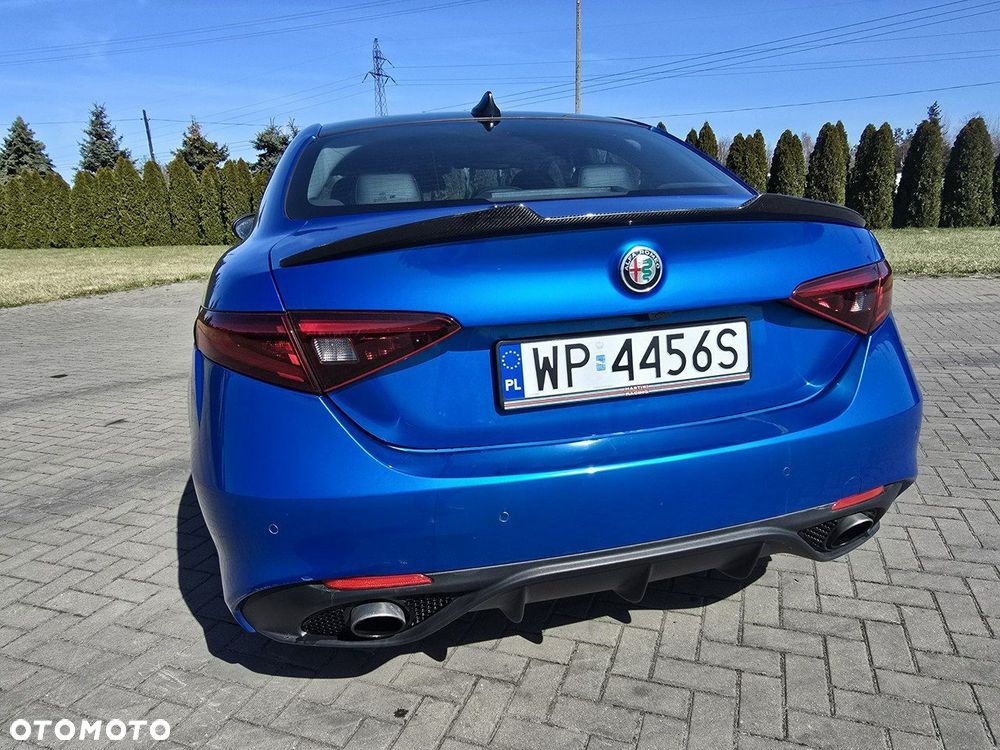 Alfa Romeo Giulia - 12
