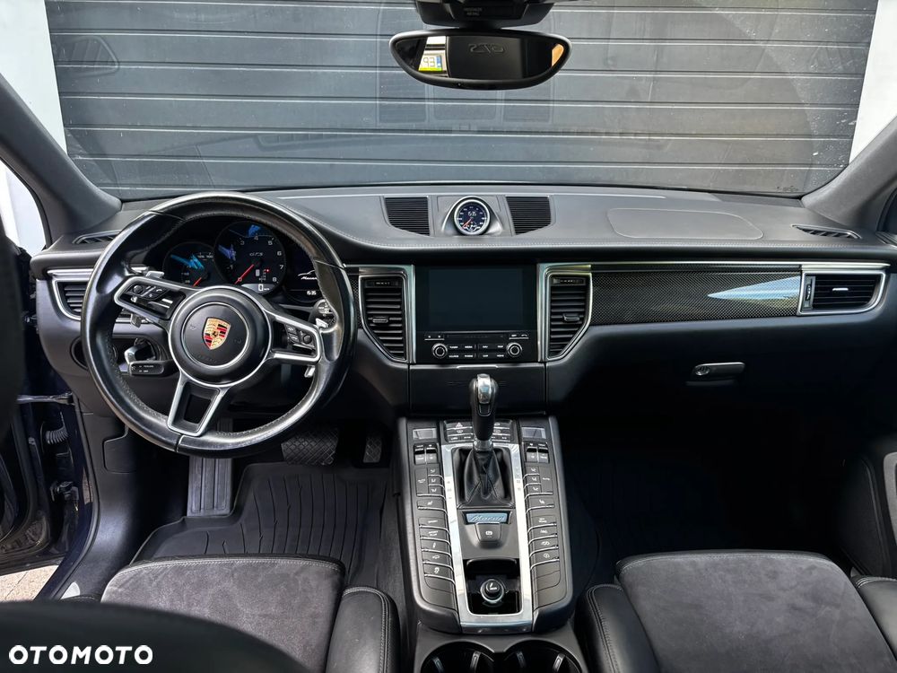 Porsche Macan GTS - 27