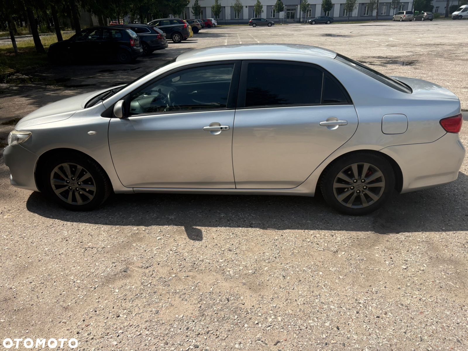 Toyota Corolla - 2