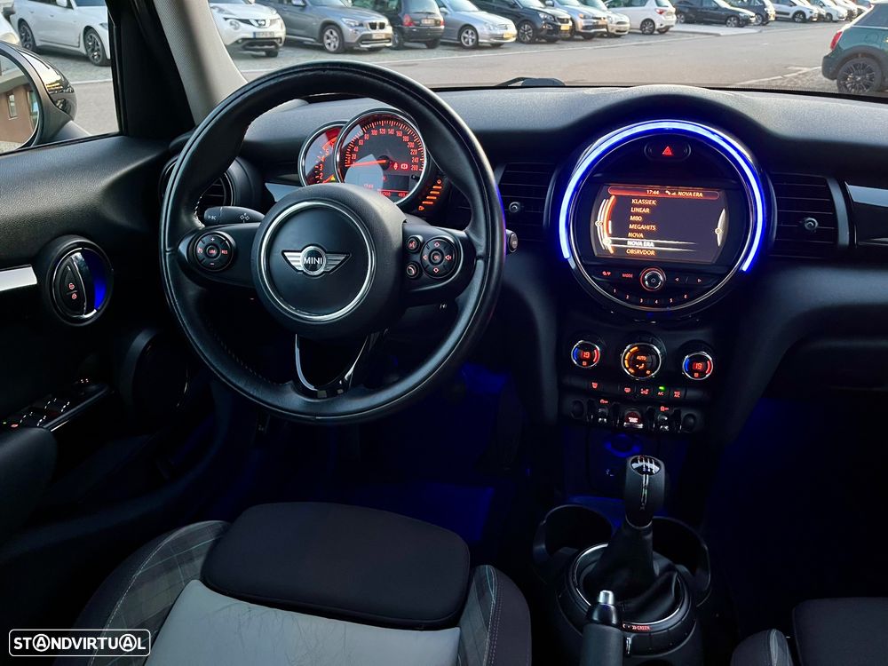 MINI 5 Portas One D Blackyard - 13
