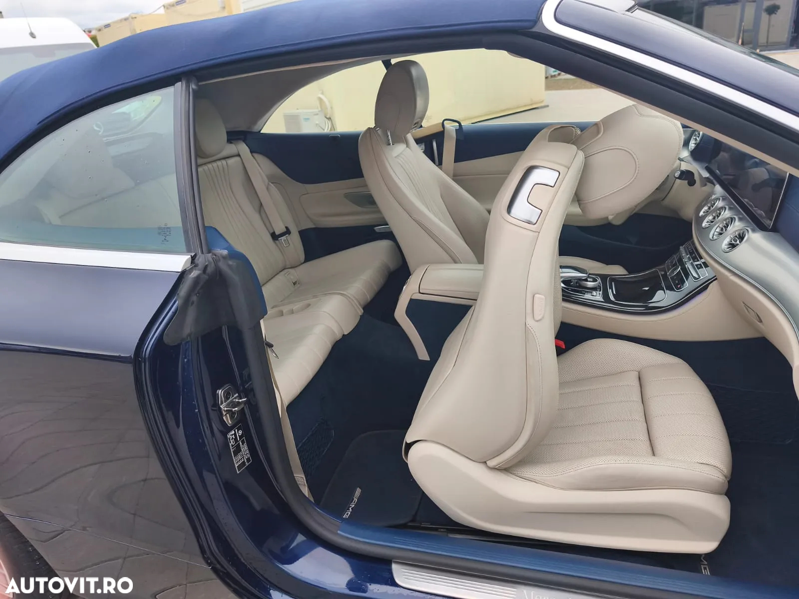 Mercedes-Benz E 400 4MATIC Cabrio - 17