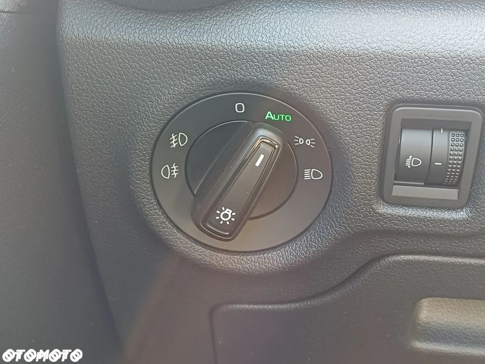 Skoda Fabia 1.0 TSI Drive DSG - 20