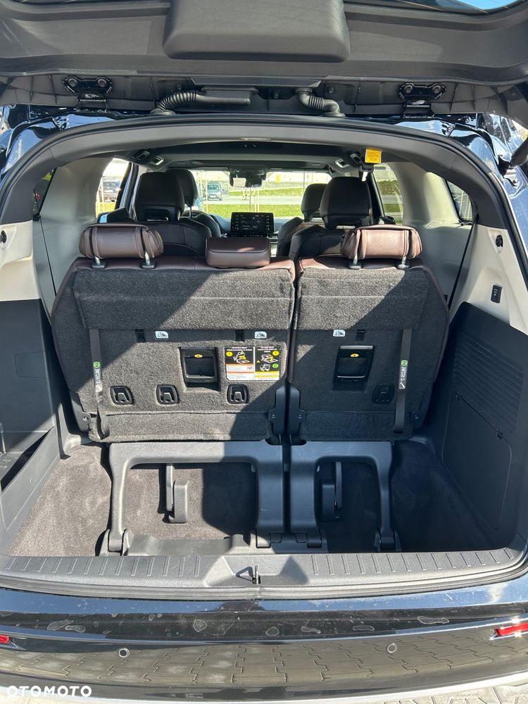Toyota Sienna - 34