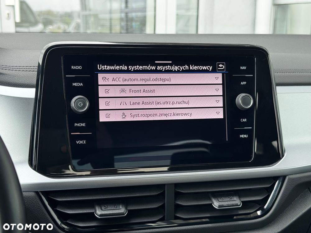 Volkswagen T-Roc 1.5 TSI Life DSG - 21